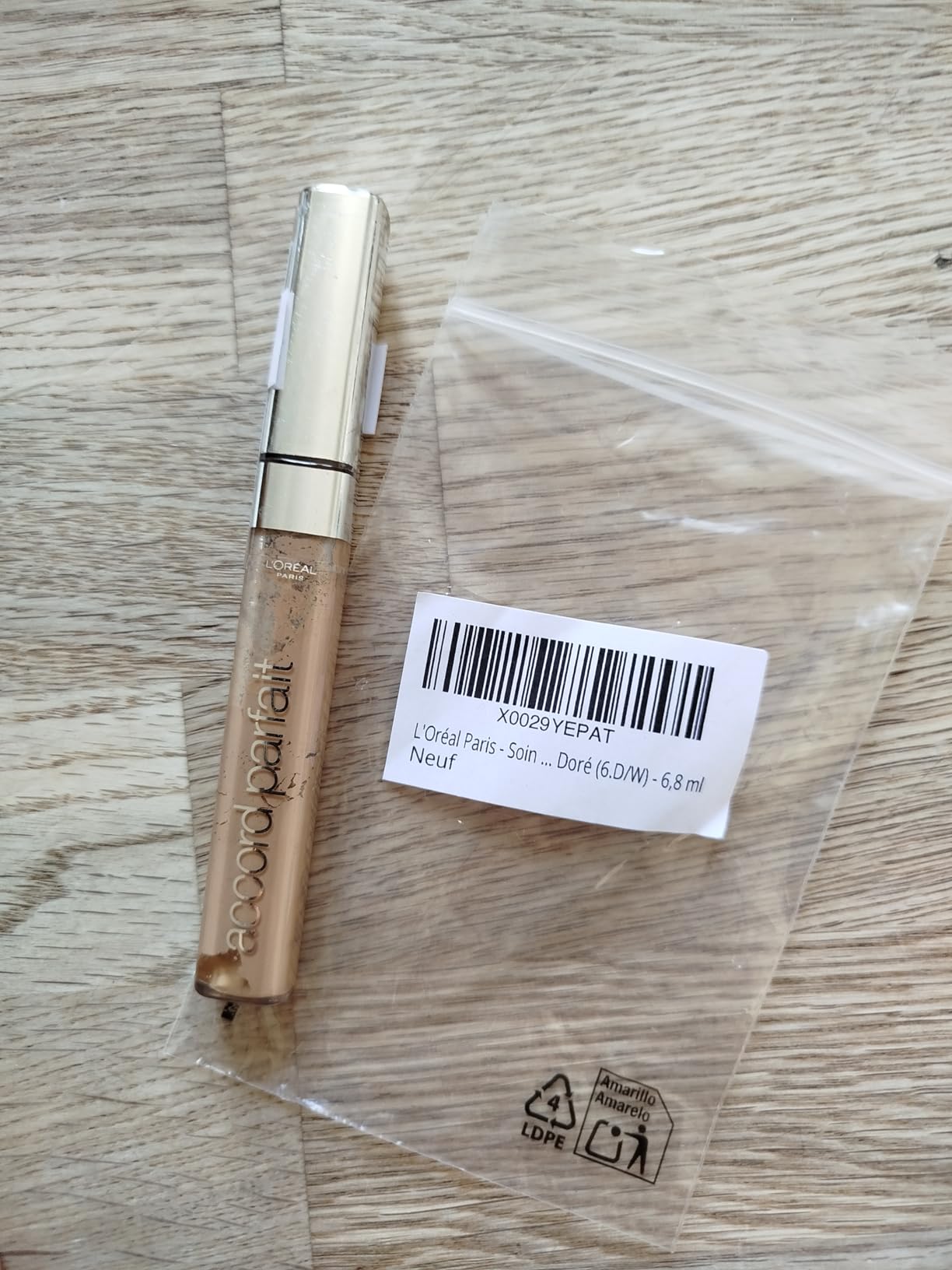Cache parfaitement mes cernes