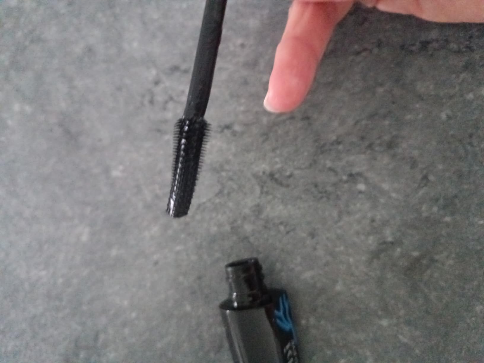 Mascara qui sèche vite