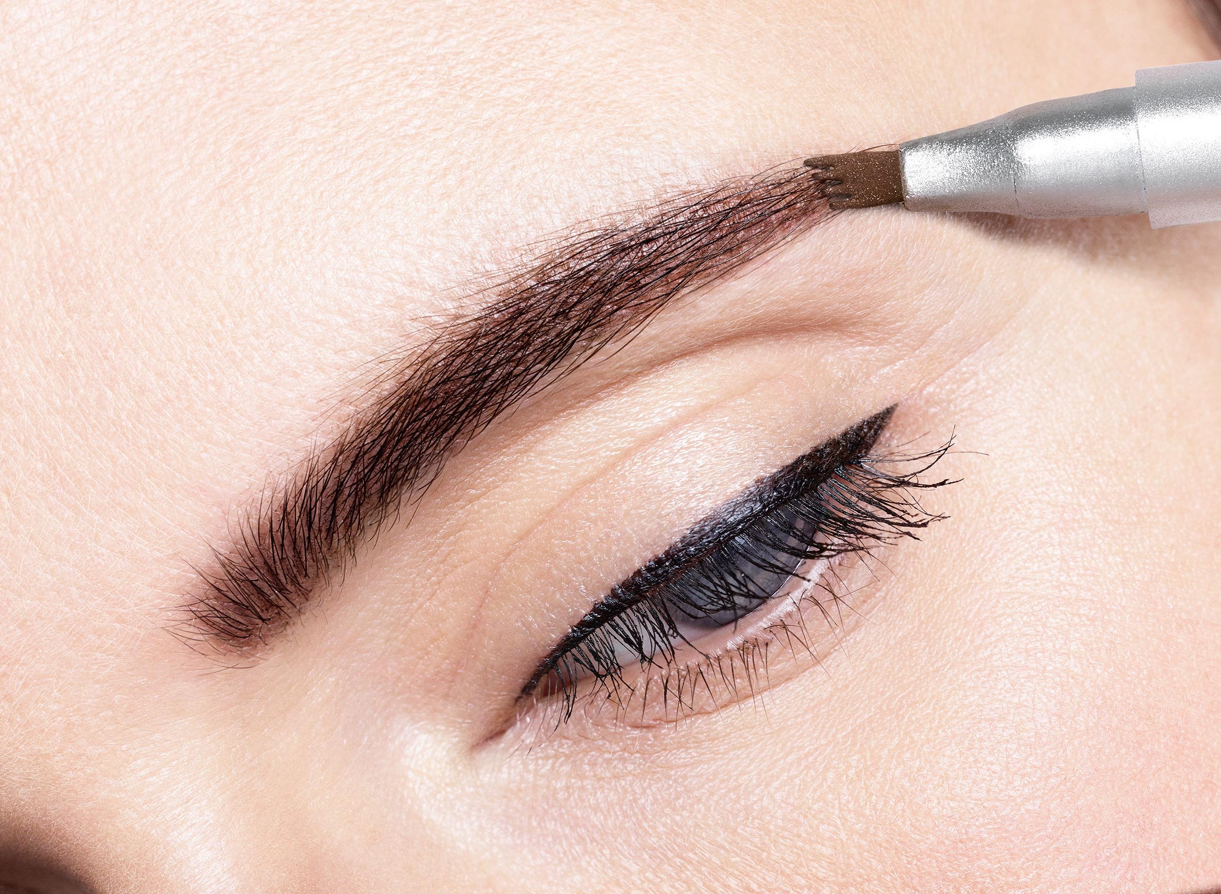l-or-al-paris-brow-micro-tattoo-feutre-sourcils-103-dark-blond-1-1-ml image 3