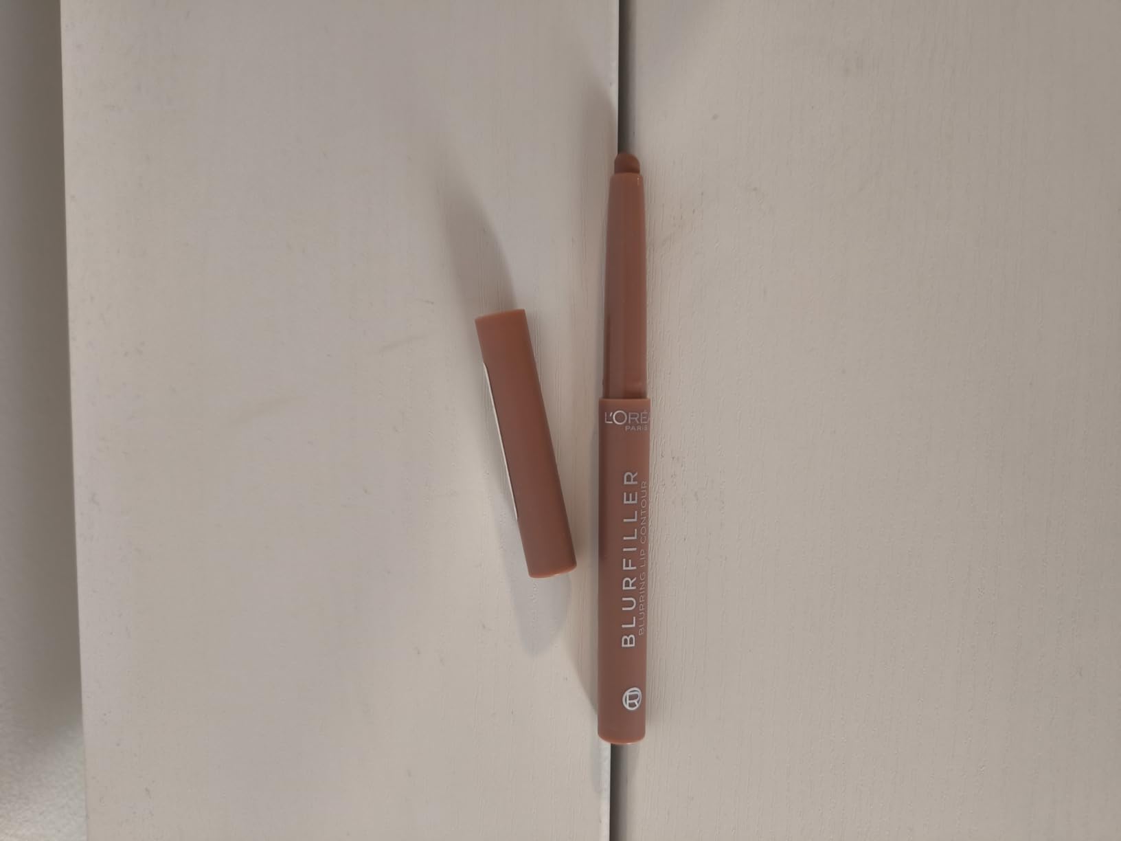 Bonne tenue, facile à estomper