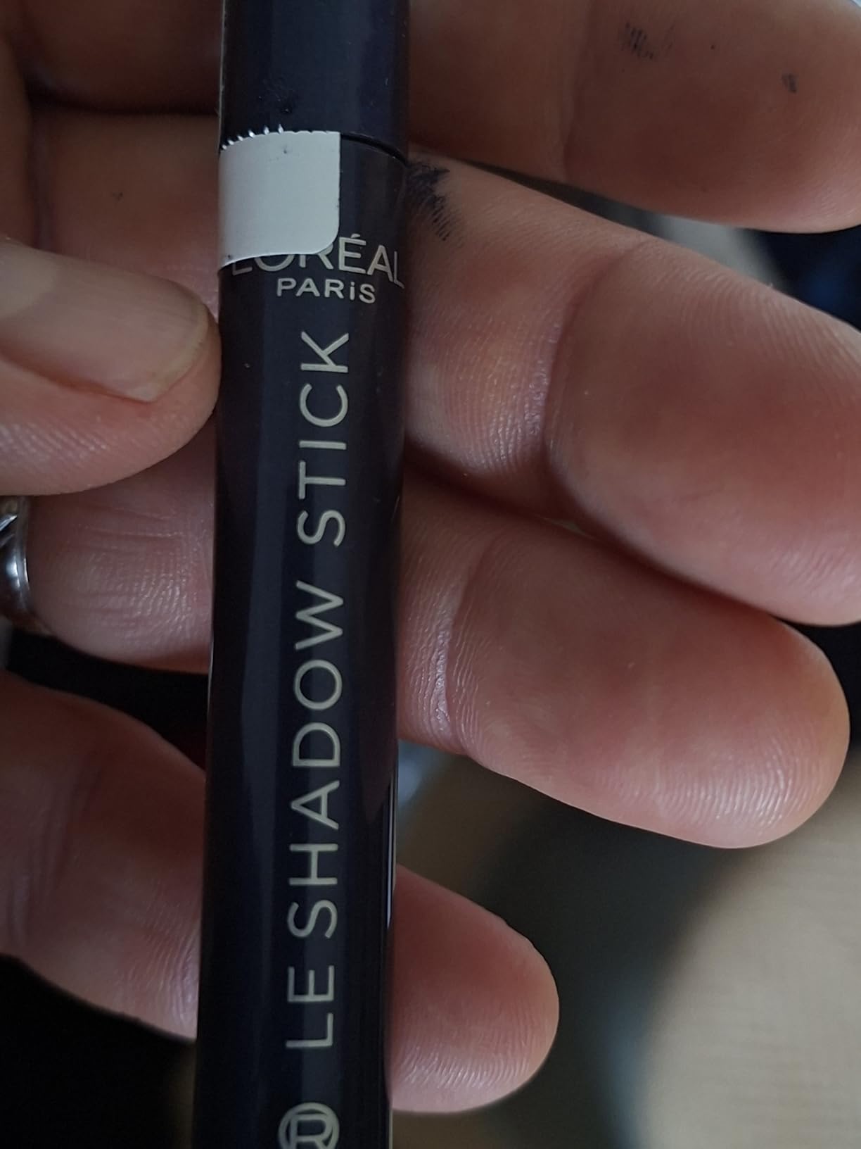 Très bon crayon fard
