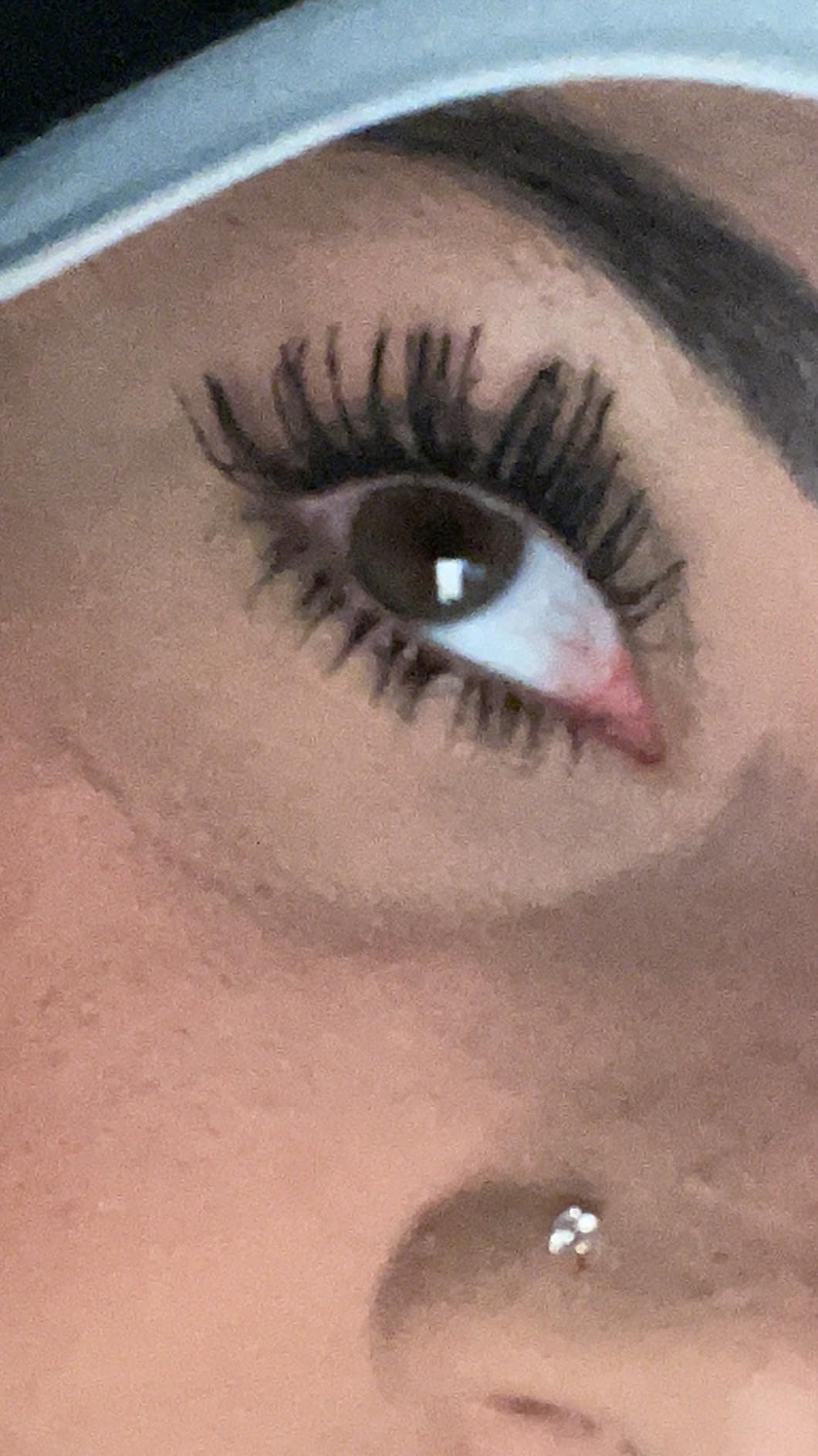 Pas pour yeux larmoyants