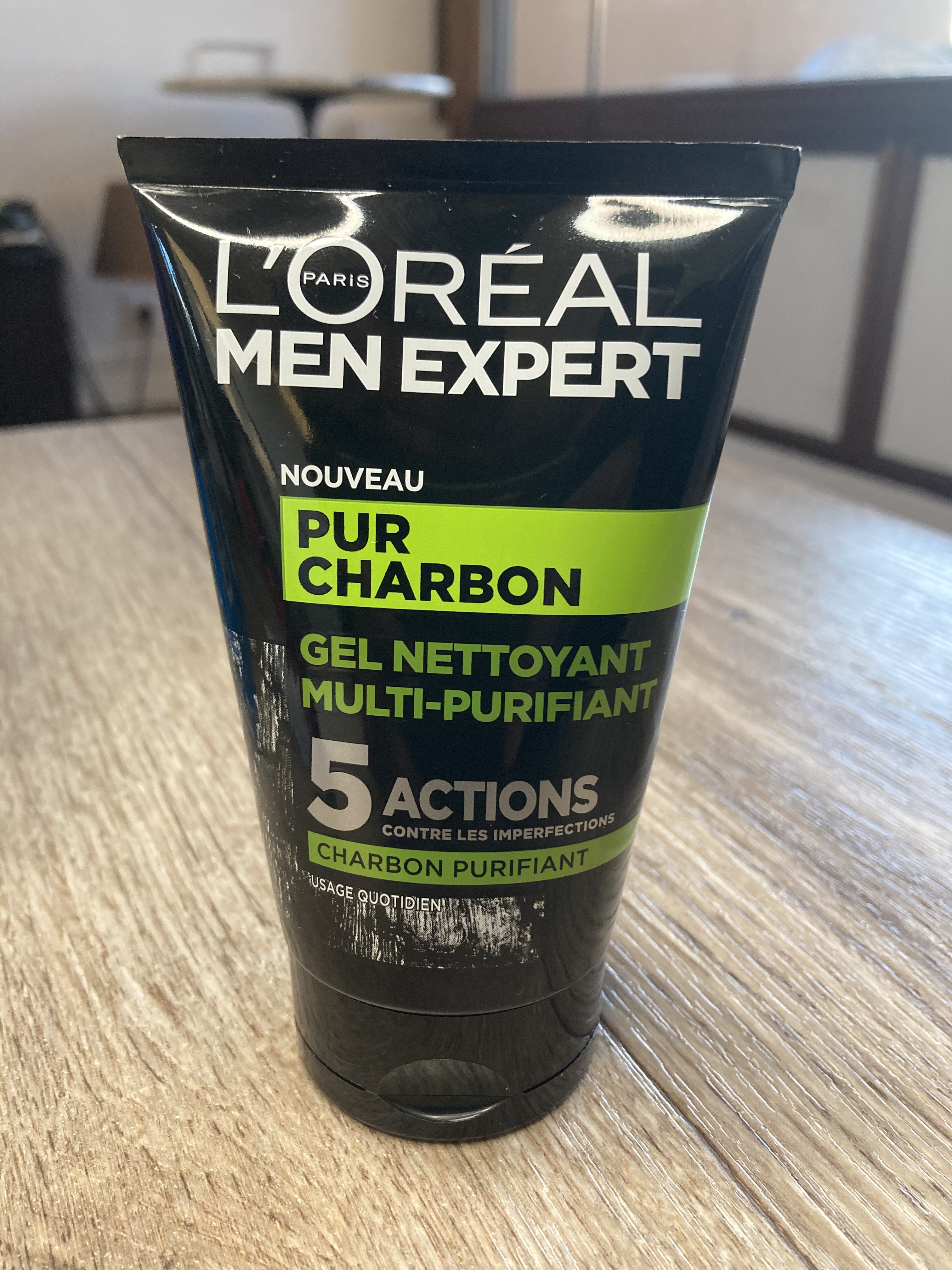 Fini la peau qui brille