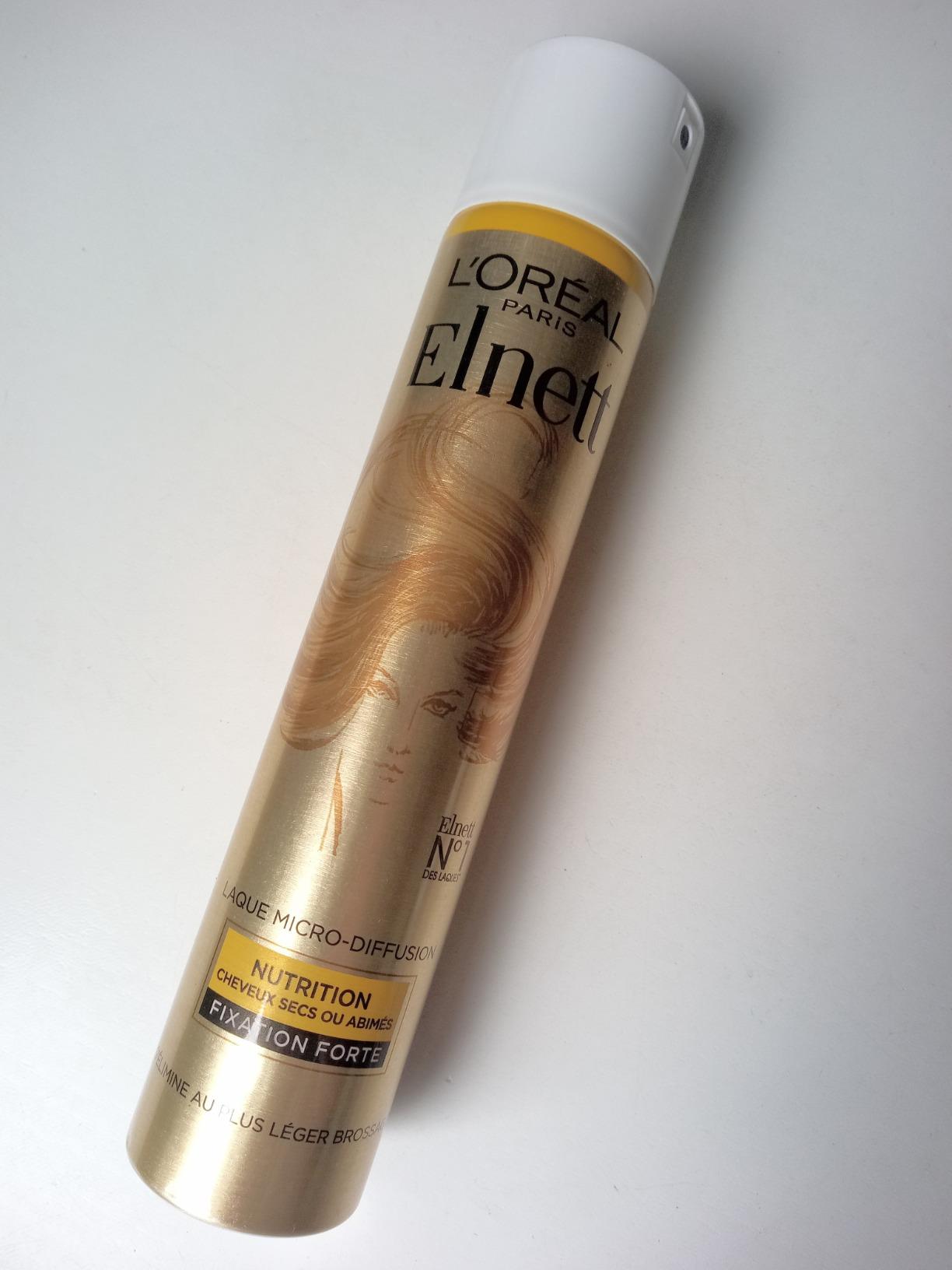 Coiffure qui tient malgré l'humidité
