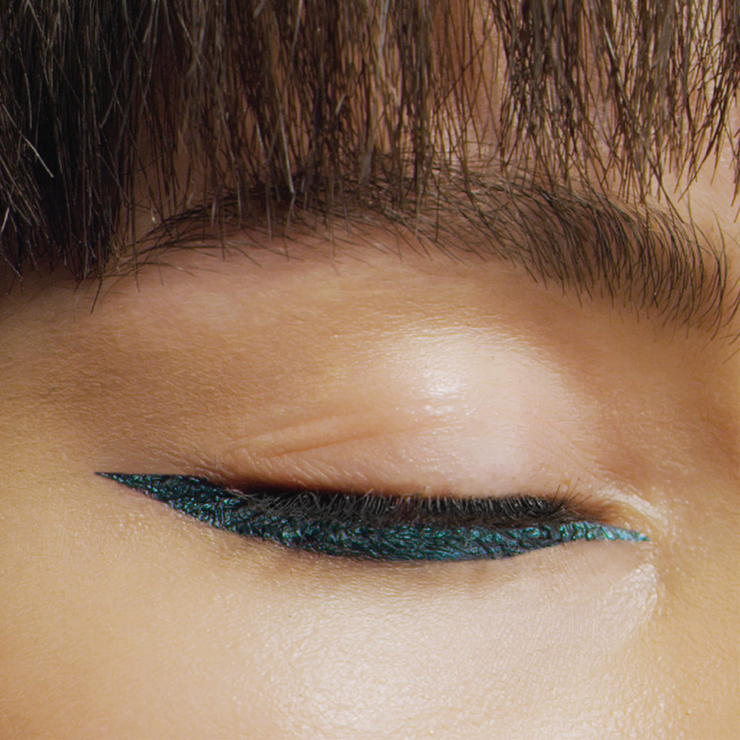 l-or-al-paris-matte-signature-eyeliner-pinceau-mat-emeraude-vert-3-ml image 6